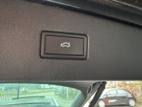 Volkswagen Tiguan 1.4 TSI eHybrid Business+ // PANO SCHUIF-DAK // NAVI // ADAPTIVE CRUISE // AFN. TREKHAAK // ELEK. ACHTERKLEP // PDC V+A // 74