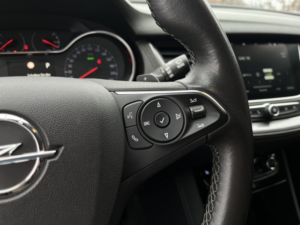 Opel Grandland X 1.6 Turbo Hybrid Business Edition UNIEKE KM STAND!!! // ADAPT. CRUISE // CAMERA+SENSOREN // NAVI+CARPLAY // STOELVERWARMING // F 19