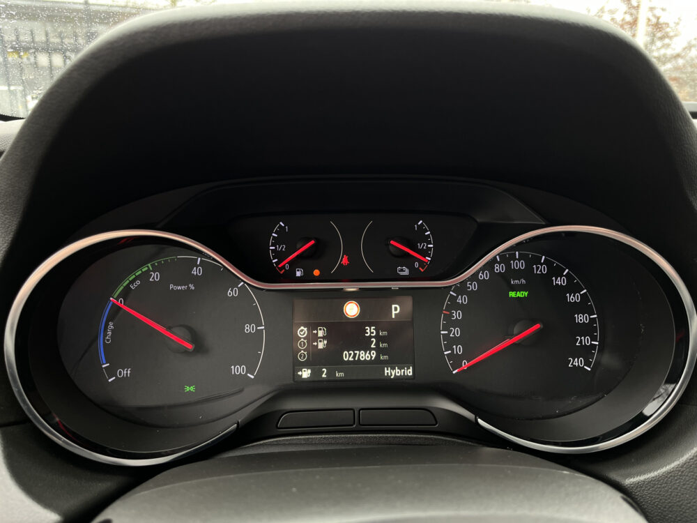 Opel Grandland X 1.6 Turbo Hybrid Business Edition UNIEKE KM STAND!!! // ADAPT. CRUISE // CAMERA+SENSOREN // NAVI+CARPLAY // STOELVERWARMING // F 27