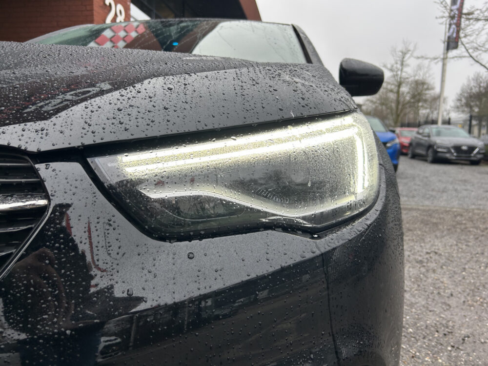 Opel Grandland X 1.6 Turbo 300PK!! Hybrid4 Innovation // FULL LED // APPLE CARPLAY / ANDROID AUTO // CAMERA // PDC V+A // DAB 23