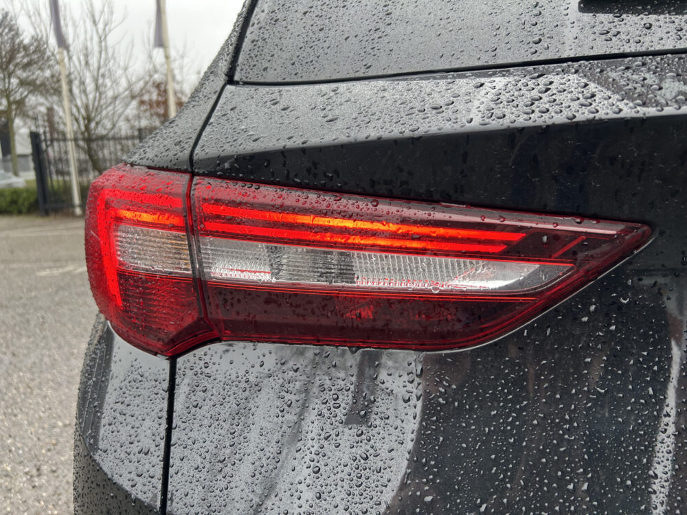 Opel Grandland X 1.6 Turbo 300PK!! Hybrid4 Innovation // FULL LED // APPLE CARPLAY / ANDROID AUTO // CAMERA // PDC V+A // DAB 30