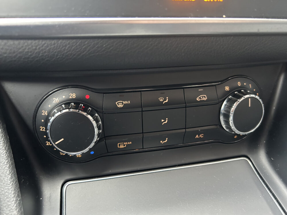 Mercedes-Benz CLA-Klasse Shooting Brake 180 Business Solution AMG Upgrade Edition // FULL LED // NAVI // PDC V+A // CRUISE // LEDER/ALCANTARA 19