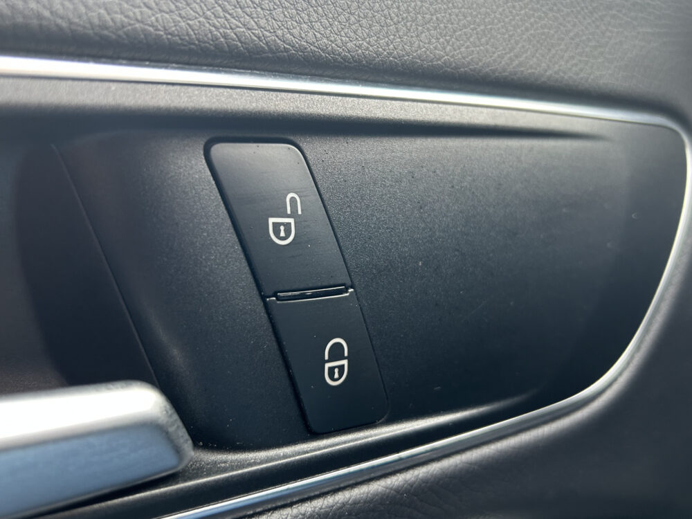 Mercedes-Benz CLA-Klasse Shooting Brake 180 Business Solution AMG Upgrade Edition // FULL LED // NAVI // PDC V+A // CRUISE // LEDER/ALCANTARA 23