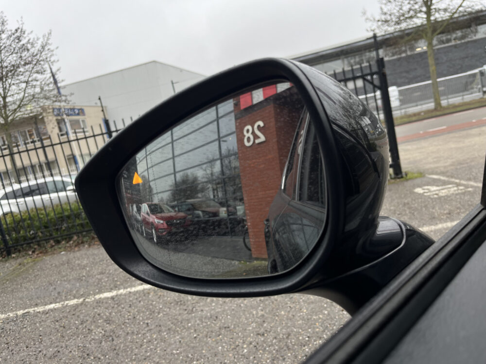 Mazda CX-60 2.5 e-SkyActiv PHEV Takumi+ 4 OPTION PACKS // FAB. Garantie tot 13-9-2028 // FULL OPTIONS // SCHUIF-KANTELDAK // ELEK.KLEP // AD 23