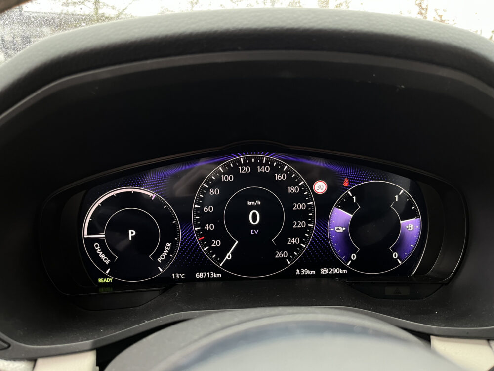 Mazda CX-60 2.5 e-SkyActiv PHEV Takumi+ 4 OPTION PACKS // FAB. Garantie tot 13-9-2028 // FULL OPTIONS // SCHUIF-KANTELDAK // ELEK.KLEP // AD 42