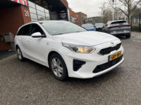 Kia Ceed Sportswagon 1.0 T-GDi DynamicLine // CRUISE // CLIMA // STUUR+STOELVERWARMING // CAMERA // APPLE-ANDROID AUTO // 40