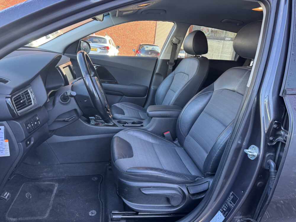 Kia Niro 1.6 GDi Hybrid DynamicPlusLine // NAVI // CLIMA // ADAPTIVE CRUISE // AFN. TREKHAAK // CAMERA // 8