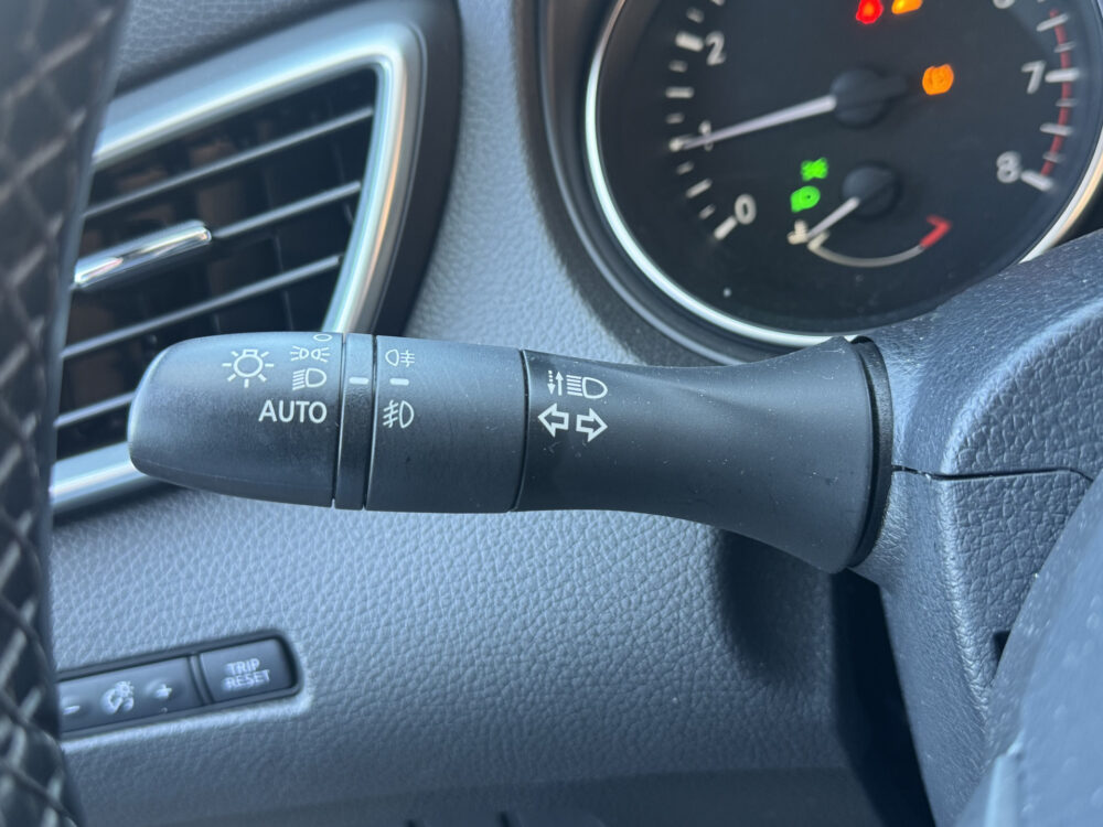 Nissan QASHQAI 1.3 DIG-T N-Connecta // NAVI // 360° CAMERA // PANO DAK // CLIMA // PDC V+A // 21