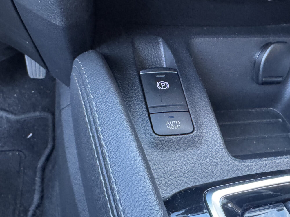 Nissan QASHQAI 1.3 DIG-T N-Connecta // NAVI // 360° CAMERA // PANO DAK // CLIMA // PDC V+A // 30