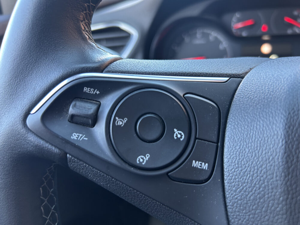 Opel Grandland X 1.2 Turbo Innovation 130PK // LED // CAMERA // PDC V+A // CLIMA // NAVI + CARPLAY 9