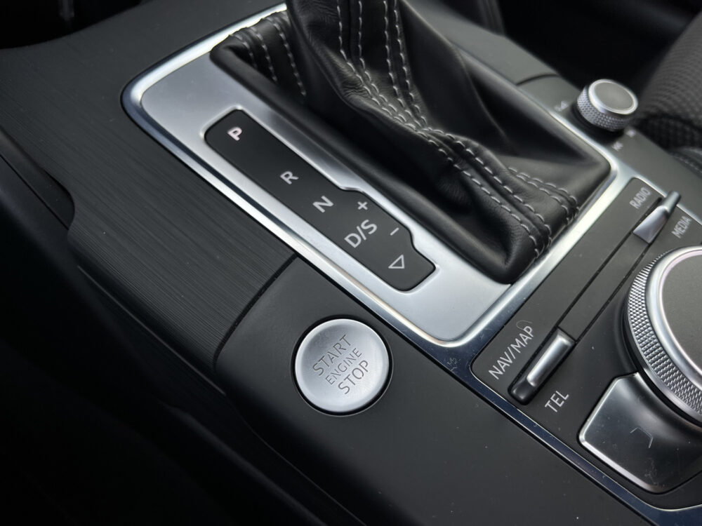 Audi A3 Sportback 40 e-tron Advance Sport S-Line // ADAPT. CRUISE // DIGITAL COCKPIT // FULL LED // KEYLESS // NAVI // STOELVERWARMING / 24