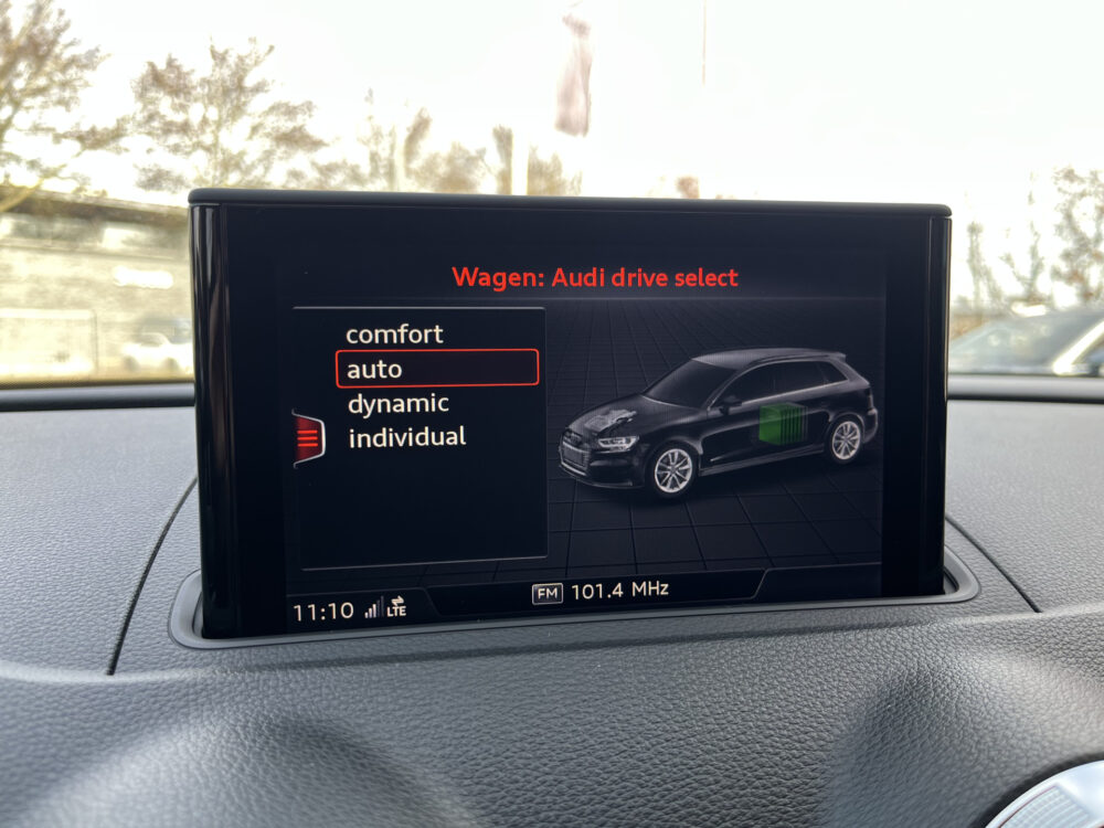 Audi A3 Sportback 40 e-tron Advance Sport S-Line // ADAPT. CRUISE // DIGITAL COCKPIT // FULL LED // KEYLESS // NAVI // STOELVERWARMING / 30