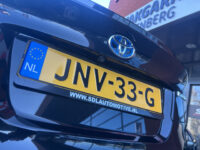 Toyota C-HR 1.8 Hybrid Executive // LED KOPLAMPEN // NAVI // CAMERA // ADAPTIVE CRUISE // STOEL + STUUR VERWARMING // 64
