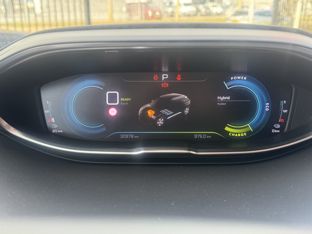 Peugeot 3008 1.6 HYbrid 225 Allure // NAVI // CLIMA // CRUISE // CAMERA // APPLE CARPLAY - ANDROID AUTO // 20