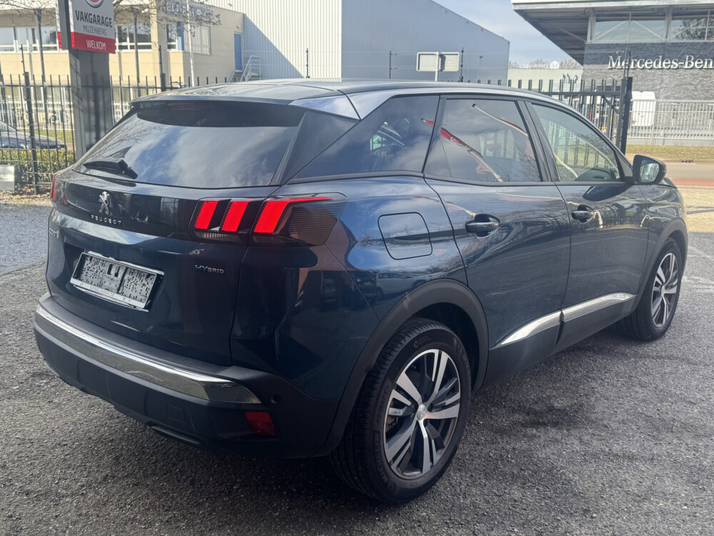 Peugeot 3008 1.6 HYbrid 225 Allure // NAVI // CLIMA // CRUISE // CAMERA // APPLE CARPLAY - ANDROID AUTO // 4