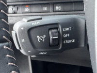 Peugeot 3008 1.6 HYbrid 225 Allure // NAVI // CLIMA // CRUISE // CAMERA // APPLE CARPLAY - ANDROID AUTO // 41