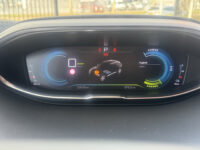 Peugeot 3008 1.6 HYbrid 225 Allure // NAVI // CLIMA // CRUISE // CAMERA // APPLE CARPLAY - ANDROID AUTO // 50