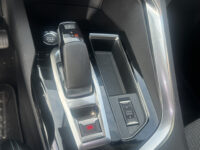 Peugeot 3008 1.6 HYbrid 225 Allure // NAVI // CLIMA // CRUISE // CAMERA // APPLE CARPLAY - ANDROID AUTO // 54