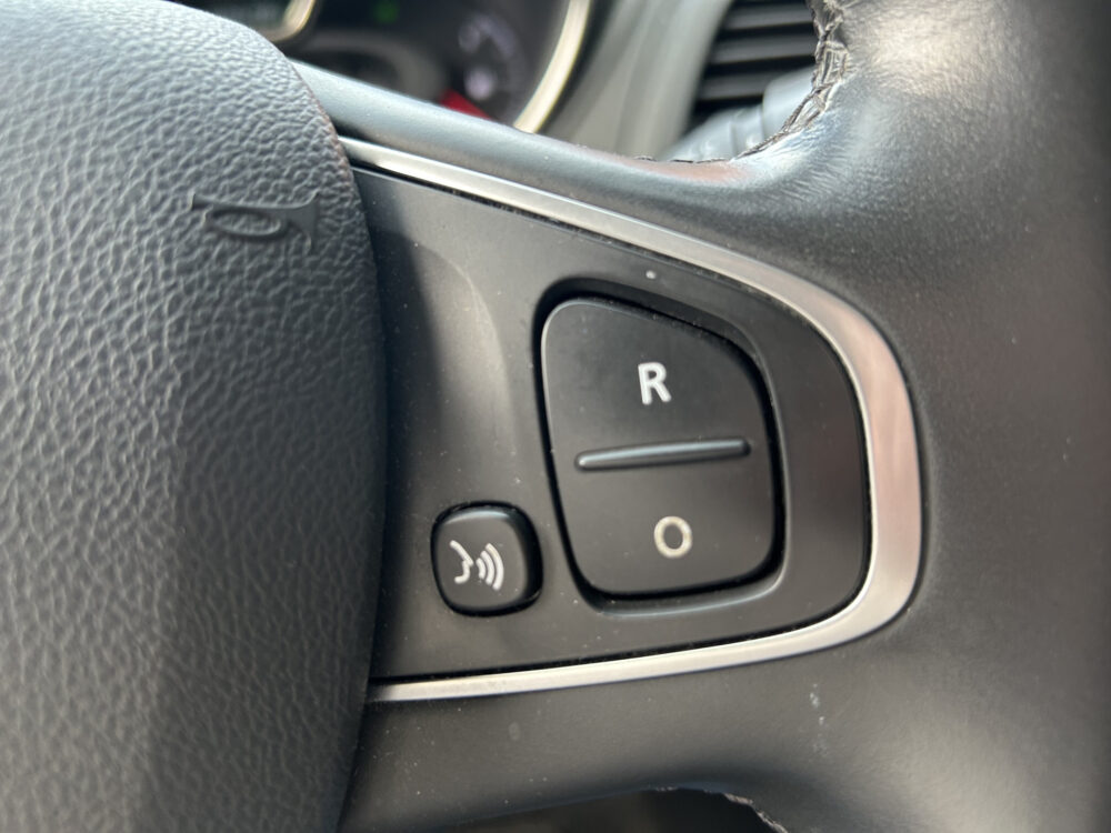 Renault Captur 0.9 TCe Xmod // FULL LED // NAVI // CAMERA // CLIMA // KEYLESS // PDC V+A 10