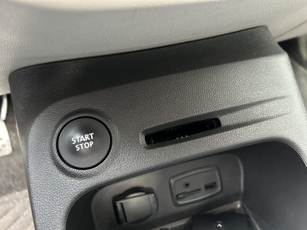 Renault Captur 0.9 TCe Xmod // FULL LED // NAVI // CAMERA // CLIMA // KEYLESS // PDC V+A 17