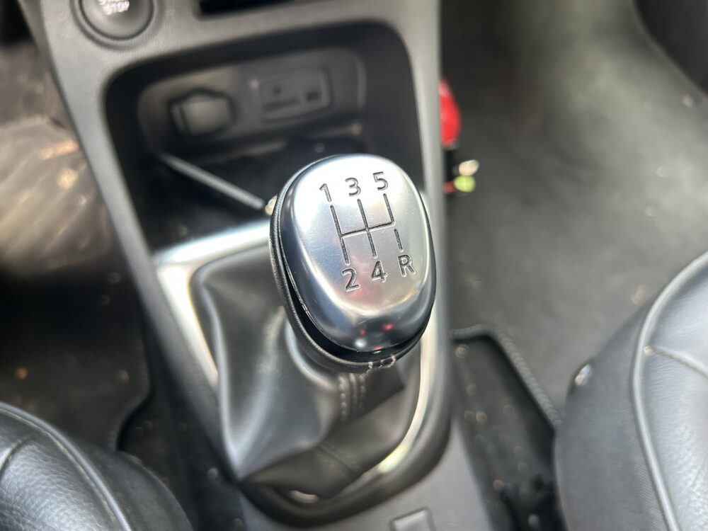 Renault Captur 0.9 TCe Xmod // FULL LED // NAVI // CAMERA // CLIMA // KEYLESS // PDC V+A 18