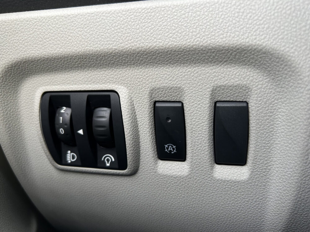 Renault Captur 0.9 TCe Xmod // FULL LED // NAVI // CAMERA // CLIMA // KEYLESS // PDC V+A 22