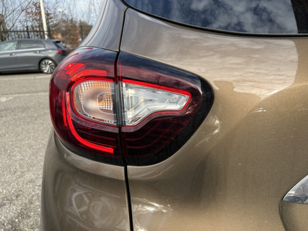 Renault Captur 0.9 TCe Xmod // FULL LED // NAVI // CAMERA // CLIMA // KEYLESS // PDC V+A 27