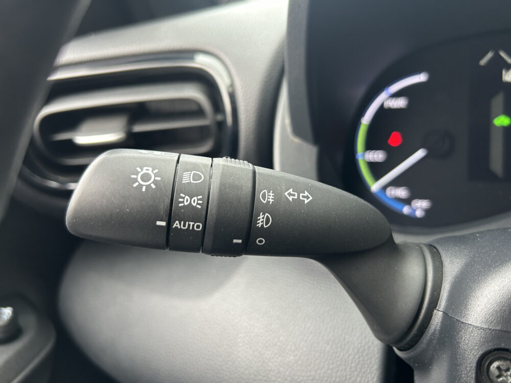 Toyota Yaris Cross 1.5 Hybrid Dynamic // ADAPT. CRUISE // FULL LED // KEYLESS // CAMERA // NAVI+CARPLAY // CLIMA // 11