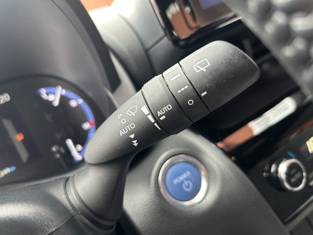 Toyota Yaris Cross 1.5 Hybrid Dynamic // ADAPT. CRUISE // FULL LED // KEYLESS // CAMERA // NAVI+CARPLAY // CLIMA // 12