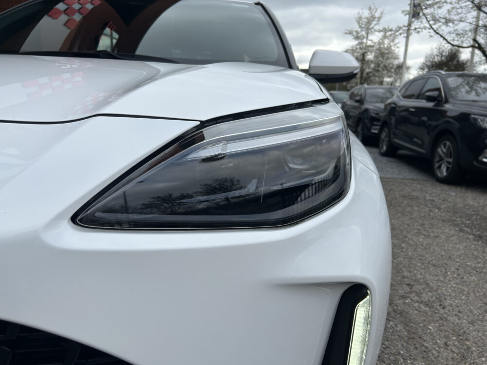 Toyota Yaris Cross 1.5 Hybrid Dynamic // ADAPT. CRUISE // FULL LED // KEYLESS // CAMERA // NAVI+CARPLAY // CLIMA // 25