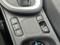 Toyota Yaris Cross 1.5 Hybrid Dynamic // ADAPT. CRUISE // FULL LED // KEYLESS // CAMERA // NAVI+CARPLAY // CLIMA // 55