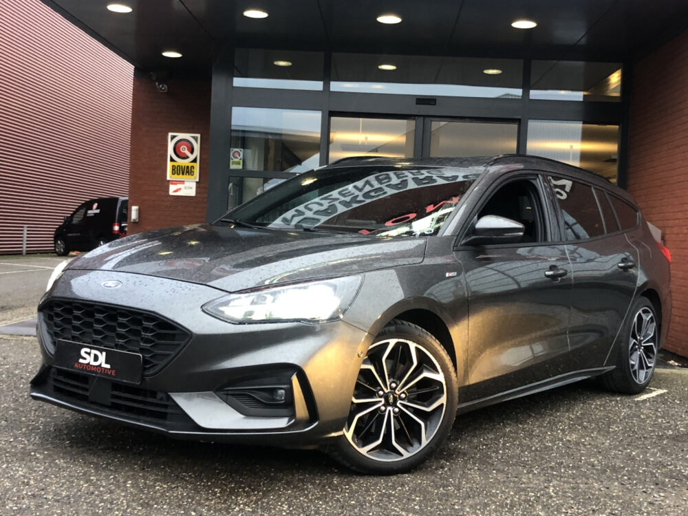 Ford FOCUS Wagon 1.5 EcoBoost ST Line Business // NAVI // TREKHAAK // CAMERA // CLIMA // STOELVERWARMING // ADAPTIVE CRUISE // AUT. INPARKEREN // 1