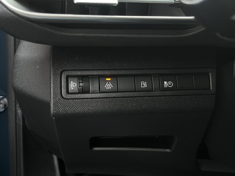 Peugeot 3008 1.6 HYbrid 225 Allure 1e EIGENAAR // UNIEK 7500KM!!!! // DODEHOEK // HALF LEDER // CAMERA+SENSOREN // NAVI+CARPLAY // CRUISE //  18