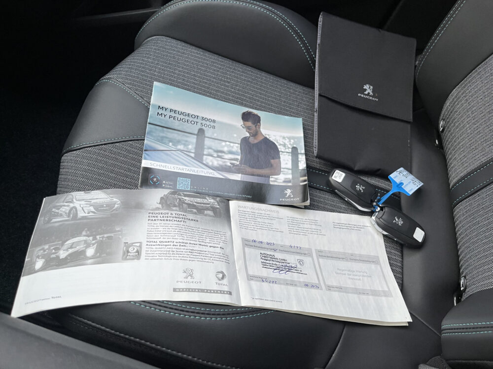 Peugeot 3008 1.6 HYbrid 225 Allure 1e EIGENAAR // UNIEK 7500KM!!!! // DODEHOEK // HALF LEDER // CAMERA+SENSOREN // NAVI+CARPLAY // CRUISE //  32