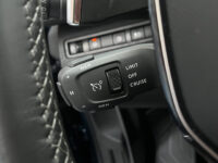 Peugeot 3008 1.6 HYbrid 225 Allure 1e EIGENAAR // UNIEK 7500KM!!!! // DODEHOEK // HALF LEDER // CAMERA+SENSOREN // NAVI+CARPLAY // CRUISE //  55