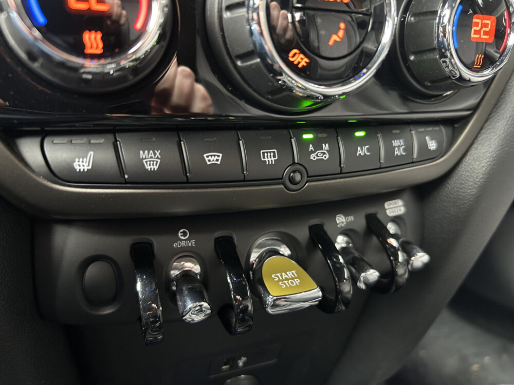 MINI Countryman 1.5 Cooper S E ALL4 Essential // FULL LED // NAVI + CARPLAY // CAMERA // ADAPTIVE CRUISE // MEMORY SEAT 18