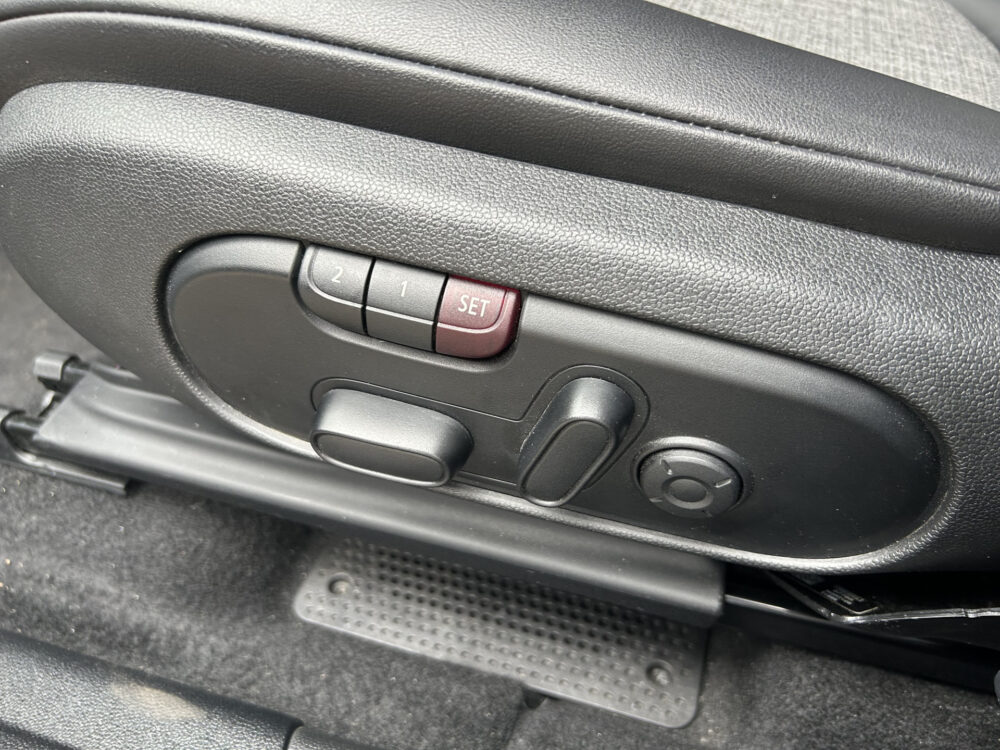 MINI Countryman 1.5 Cooper S E ALL4 Essential // FULL LED // NAVI + CARPLAY // CAMERA // ADAPTIVE CRUISE // MEMORY SEAT 21