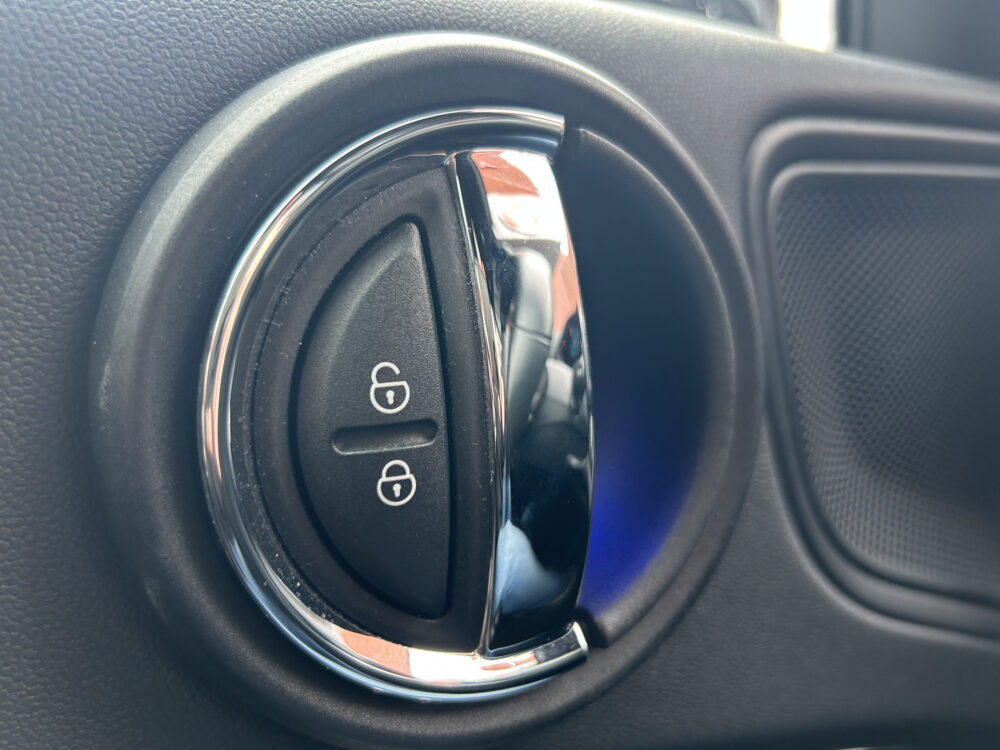 MINI Countryman 1.5 Cooper S E ALL4 Essential // FULL LED // NAVI + CARPLAY // CAMERA // ADAPTIVE CRUISE // MEMORY SEAT 23