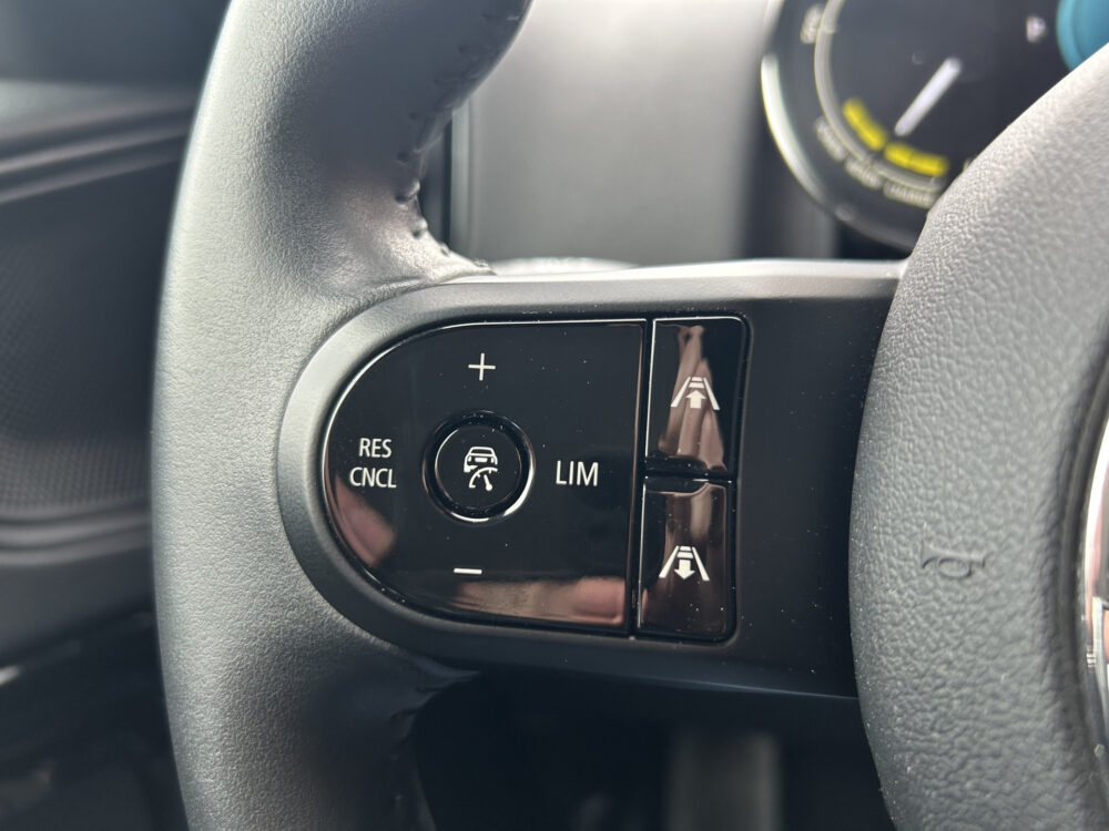 MINI Countryman 1.5 Cooper S E ALL4 Essential // FULL LED // NAVI + CARPLAY // CAMERA // ADAPTIVE CRUISE // MEMORY SEAT 9