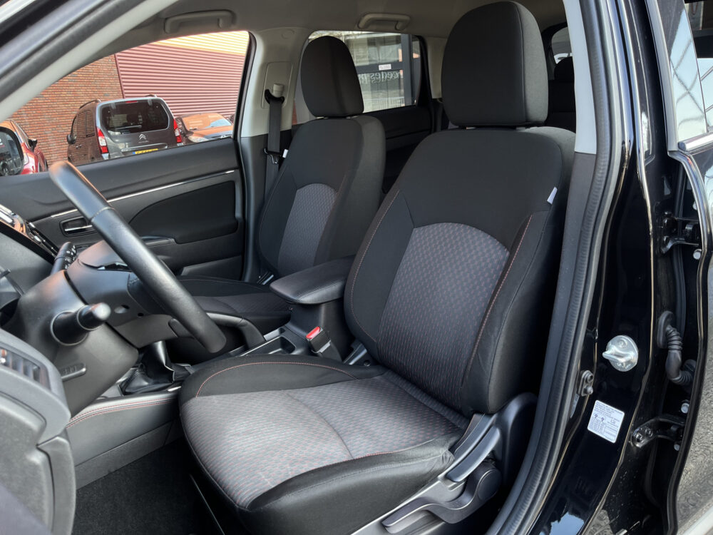 Mitsubishi ASX 1.6 Cleartec Intense // KEYLESS // TREKHAAK // CRUISE // CAMERA // NAVI+CARPLAY // STOELVERWARMING // 15