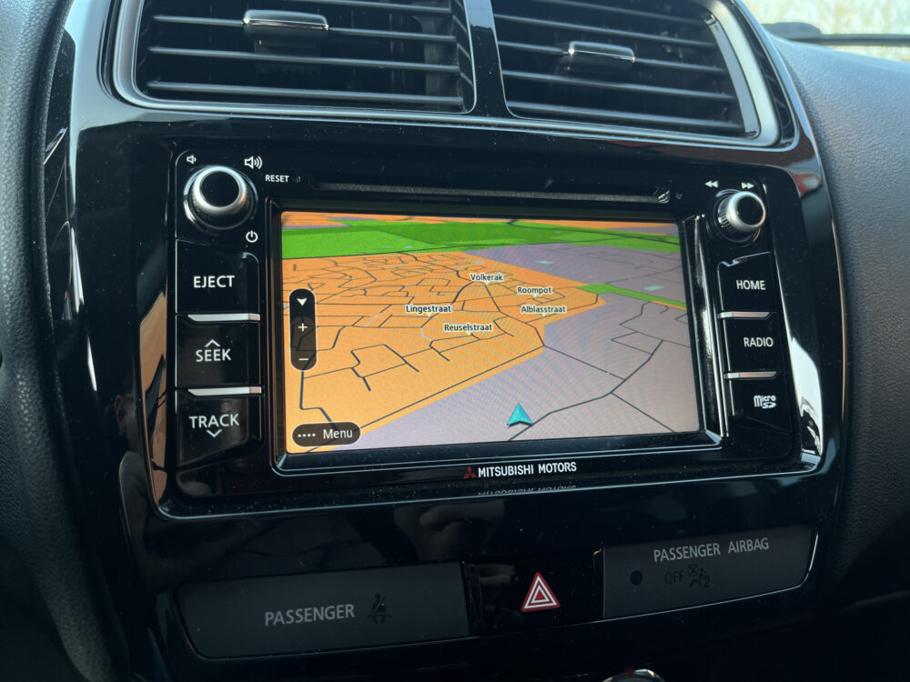 Mitsubishi ASX 1.6 Cleartec Intense // KEYLESS // TREKHAAK // CRUISE // CAMERA // NAVI+CARPLAY // STOELVERWARMING // 31