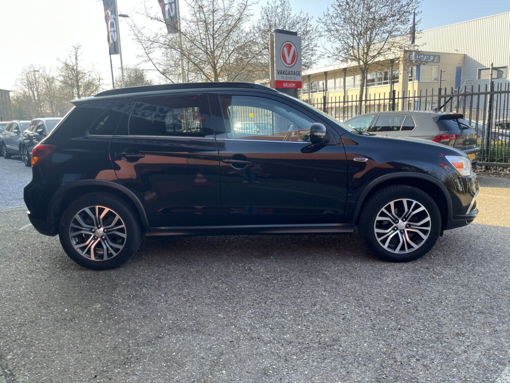 Mitsubishi ASX 1.6 Cleartec Intense // KEYLESS // TREKHAAK // CRUISE // CAMERA // NAVI+CARPLAY // STOELVERWARMING // 6