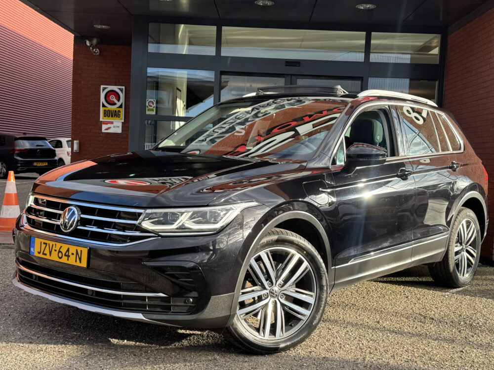 Volkswagen Tiguan 1.4 TSI eHybrid Business+ // PANO SCHUIF-DAK // IQ-Light // ADAPTIVE CRUISE // AFN. TREKHAAK // ELEK. ACHTERKLEP // PDC V+A // 1