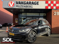 Volkswagen Tiguan 1.4 TSI eHybrid Business+ // PANO SCHUIF-DAK // IQ-Light // ADAPTIVE CRUISE // AFN. TREKHAAK // ELEK. ACHTERKLEP // PDC V+A // 42
