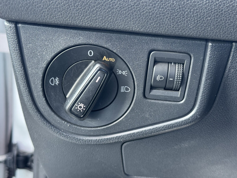 Volkswagen Polo 1.6 TDI Comfortline Business // NAVI // APPLE CARPLAY - ANDROID AUTO // PDC // CLIMA // CRUISE // 23