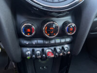 MINI Mini 2.0 Cooper S JCW // SCHUIF-KANTELDAK // LEDER // HARMAN&KARDON AUDIO // STOELVERWARMING // KEYLESS // NAVI+CARPLAY // LED // 60