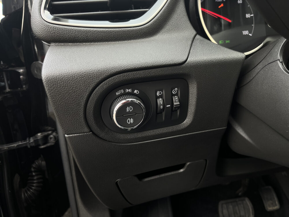 Opel Grandland X 1.6 Turbo Hybrid Elegance // FULL LED // KEYLESS // 360 CAMERA // NAVI+CARPLAY // STOELVERWARMING // ELEK. ACHTERKLEP // 19