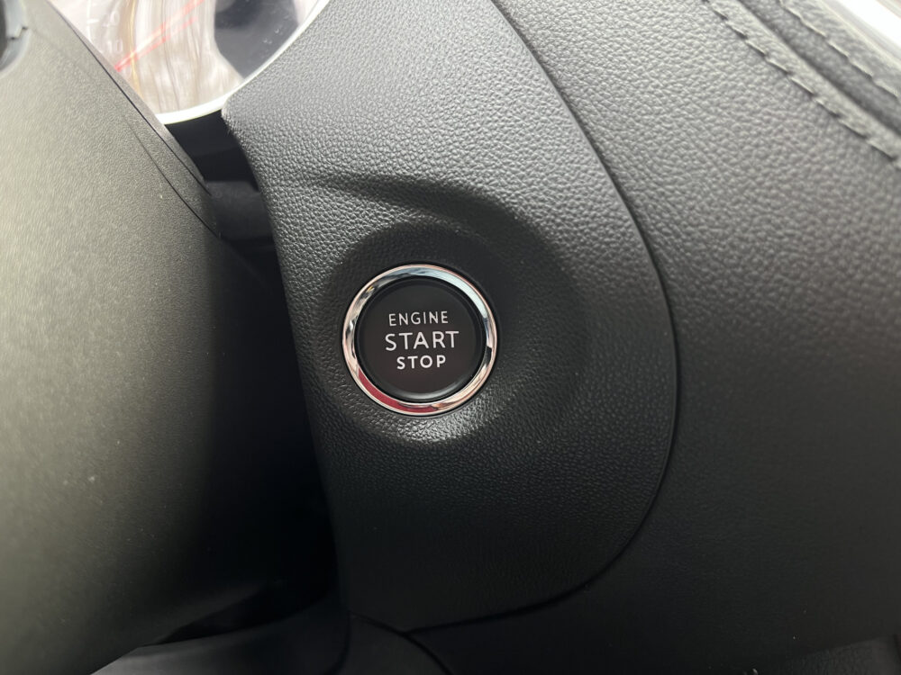 Opel Grandland X 1.6 Turbo Hybrid Elegance // FULL LED // KEYLESS // 360 CAMERA // NAVI+CARPLAY // STOELVERWARMING // ELEK. ACHTERKLEP // 23