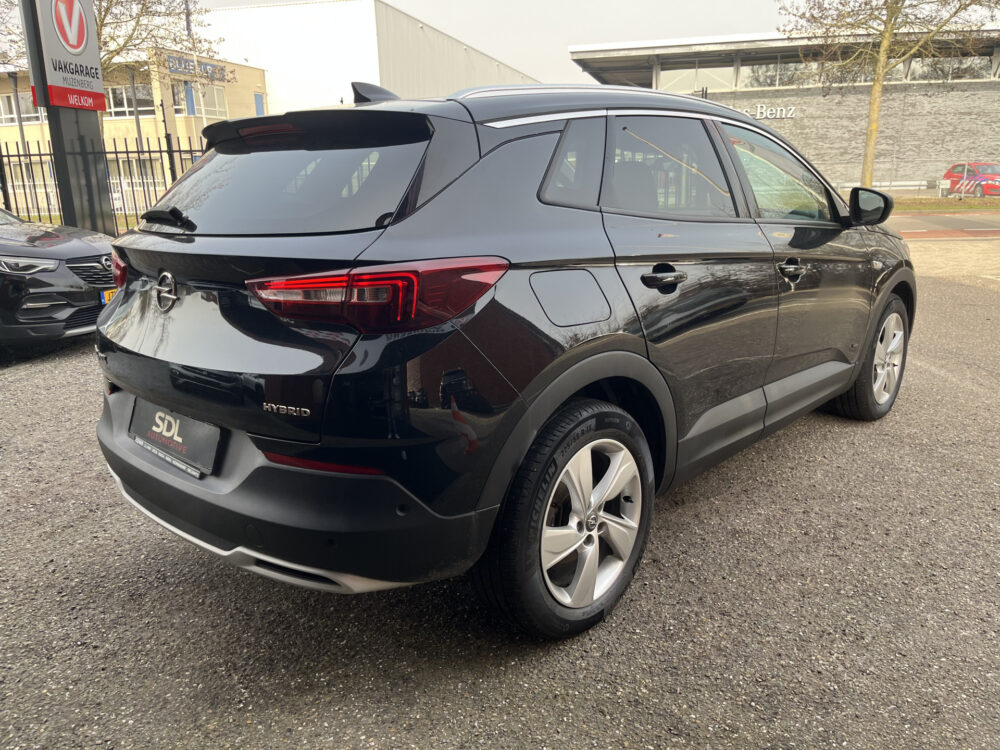 Opel Grandland X 1.6 Turbo Hybrid Elegance // FULL LED // KEYLESS // 360 CAMERA // NAVI+CARPLAY // STOELVERWARMING // ELEK. ACHTERKLEP // 5