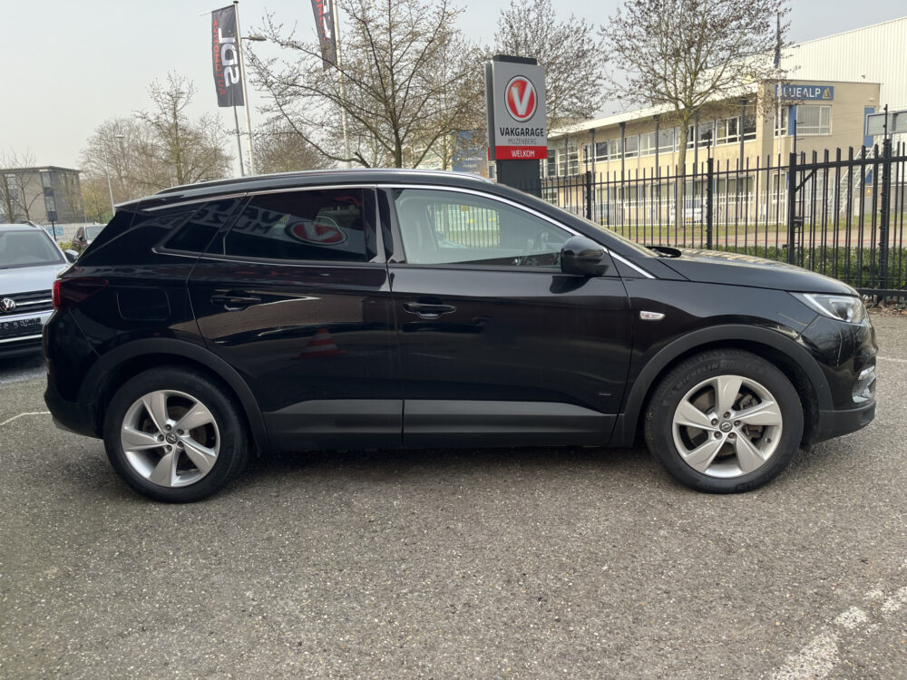 Opel Grandland X 1.6 Turbo Hybrid Elegance // FULL LED // KEYLESS // 360 CAMERA // NAVI+CARPLAY // STOELVERWARMING // ELEK. ACHTERKLEP // 6
